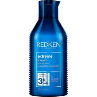 💙 Redken Extreme Shampoo er den ultimative løsning til skadet og svækket hår. Med en kraftfuld formel indeholdende proteiner og Redkens unikke Strength Complex reducerer denne shampoo hårbrud med op til 73%! Den genopretter hårets styrke og sundhed, så det føles stærkere, glattere og mere modstandsdygtigt over for skader.
✨ Perfekt til dig, der ønsker stærkere og sundere hår!

Søgeord: shampoo til skadet hår, styrkende shampoo, Redken Extreme, hårreparation, hårbrud, proteinshampoo