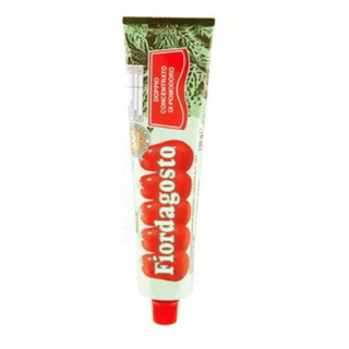Fiordagosto Doppio Concentrato di Pomodoro er en italiensk dobbeltkoncentreret tomatpuré, der giver intens tomatsmag til madlavning. Perfekt til pasta, tomatsauce, pizza, lasagne, gryderetter, supper og italienske retter. Køb Fiordagosto tomatpuré online til lav pris — blandt de billigste italienske dagligvarer. Søgeord: Fiordagosto tomatpuré, Doppio Concentrato di Pomodoro, dobbeltkoncentreret tomatpuré, italiensk tomatkoncentrat, tomatpuré tube, billigst online, dagligvarer billigst.