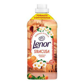 Lenor Siracusa Arancia e Zagara er koncentreret skyllemiddel med italiensk inspireret duft af appelsin og zagara-blomst. Rækker til 87 vaske og giver blødt, friskt og velduftende tøj. Køb Lenor skyllemiddel online til lav pris — blandt de billigste skyllemidler og dagligvarer. Søgeord: Lenor Siracusa, Arancia Zagara, skyllemiddel, 87 vaske, appelsinduft, koncentreret skyllemiddel, billigst online, dagligvarer billigst.