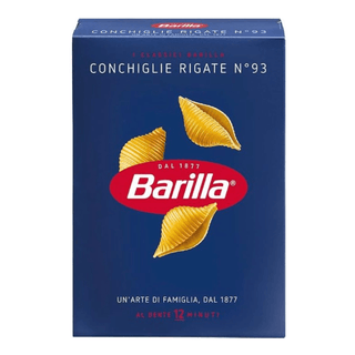 Barilla Conchiglie Rigate Nr. 93 er italiensk kvalitetspasta formet som små muslinger, perfekt til tomatsauce, cremede saucer, pastasalat, gratin og nem aftensmad. Køb Barilla pasta online til lav pris — blandt de billigste valg til italiensk madlavning. Søgeord: Barilla Conchiglie Rigate, muslingepasta, pasta 500 g, italiensk pasta, billigst online, dagligvarer billigst.
