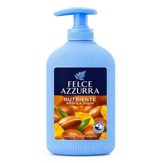 Felce Azzurra Nutriente flydende håndsæbe 300 ml med duft af rav og argan i lyseblå pumpeflaske. Plejende håndsæbe til daglig brug.