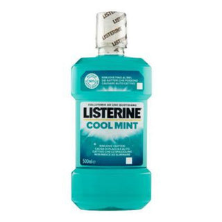 Listerine Cool Mint mundskyl, 500 ml, hjælper med at reducere bakterier, modvirke plak og give frisk ånde.
